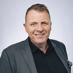 Portrait of Dirk Greshake